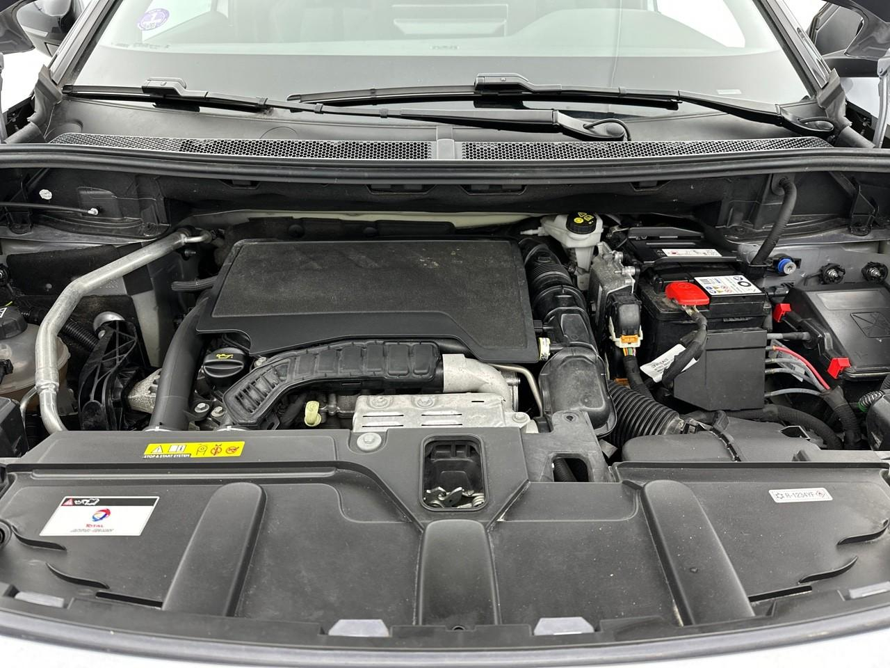 Peugeot 3008 puretech 130ch s&s eat8 allure pack — photo 13