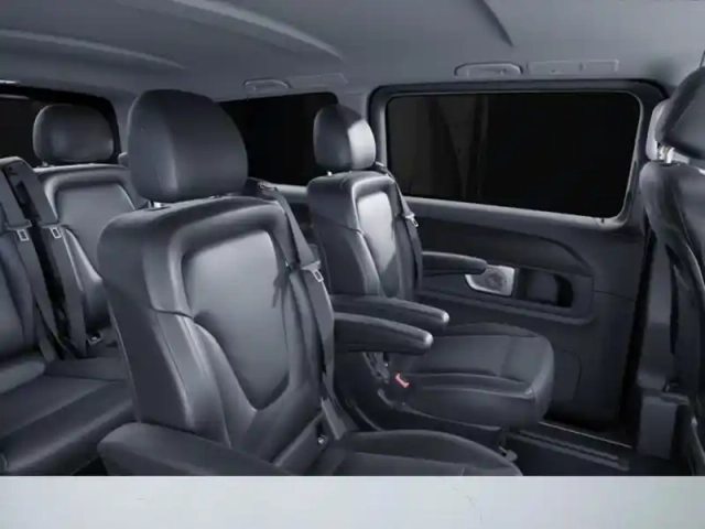Mercedes Classe V 300 long 204ch 7 places 90kwh — photo 4