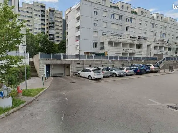 Garage/box 20 m² Besancon