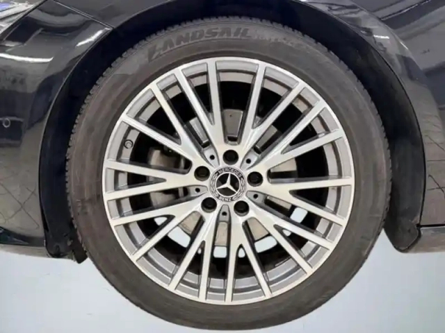 Mercedes Cla 200 d progressive line — photo 17
