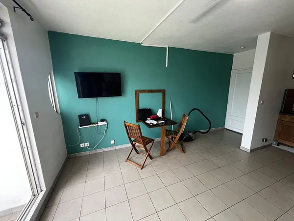 A louer : Charmant appartement de type F1 à Redoute