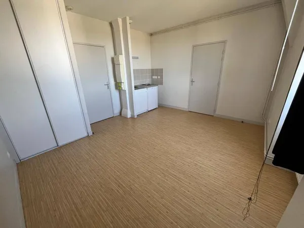 Studio 1 pièce 21 m²