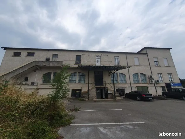Local commercial Montluel
