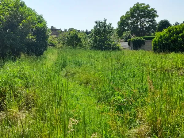 Terrain 849 m²