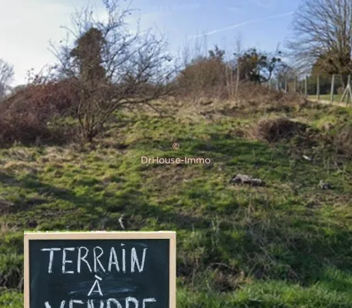 Terrain constructible de 772m2 à Montiéramey