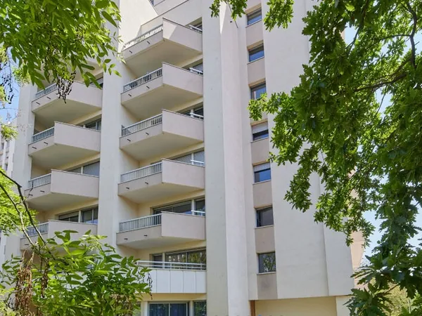 Appartement Vente Courbevoie 2p 67m² 359700€