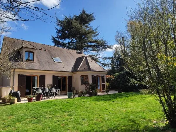 Maison 6 pièces 198 m²