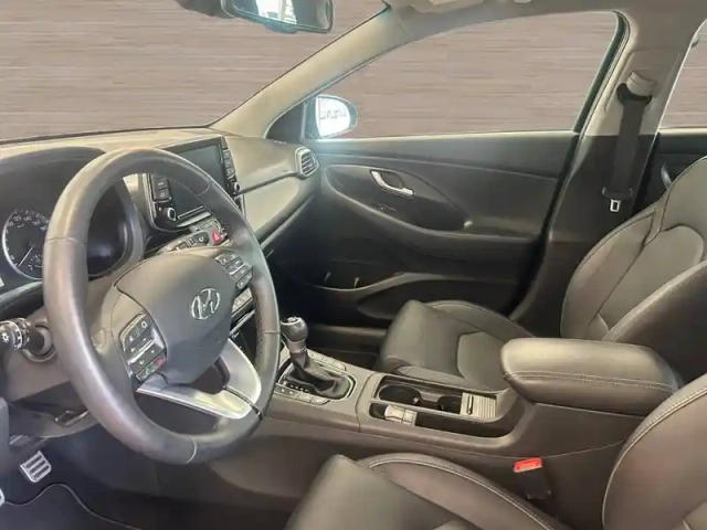 Hyundai I30 fastback 1.6 crdi 136 dct-7 — photo 6