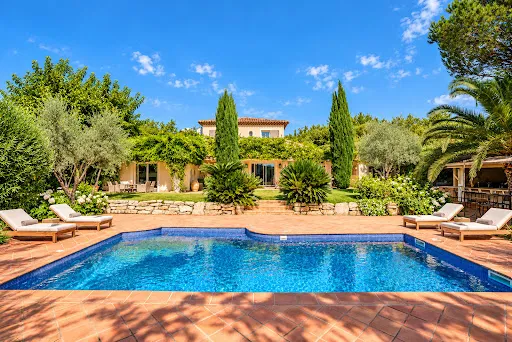 Maison 234 m²