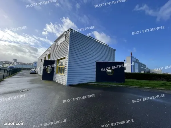 Bureaux 179 m²