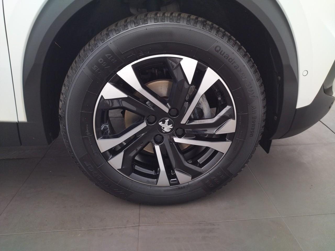 Peugeot 2008 puretech 130 s&s eat8 gt — photo 25