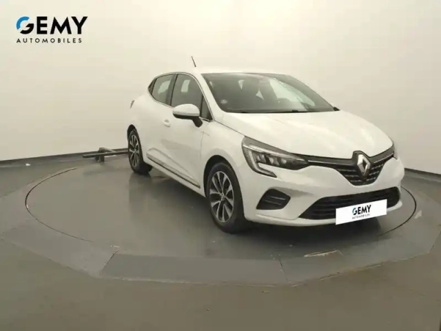Renault Clio e-tech 140 - 21n — photo 53