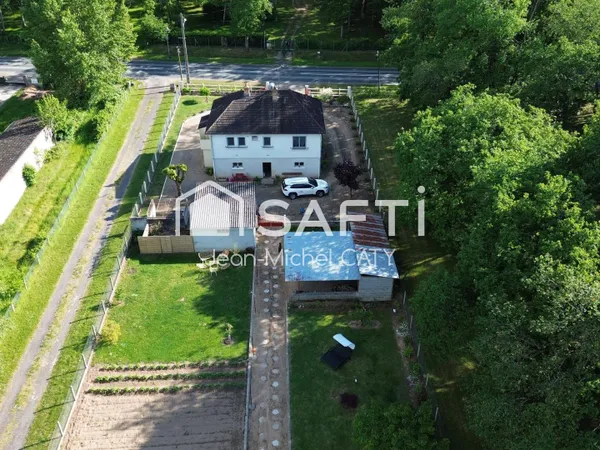 A louer à Tracy sur Loire, maison de 67 m² sur 1963 m² de terrain.