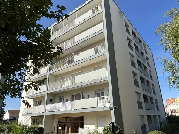 Appartement 7 pièces (139 m²) avec 2 garages - MONTBELIARD Faubourg de Besançon - résidence Les Fleu