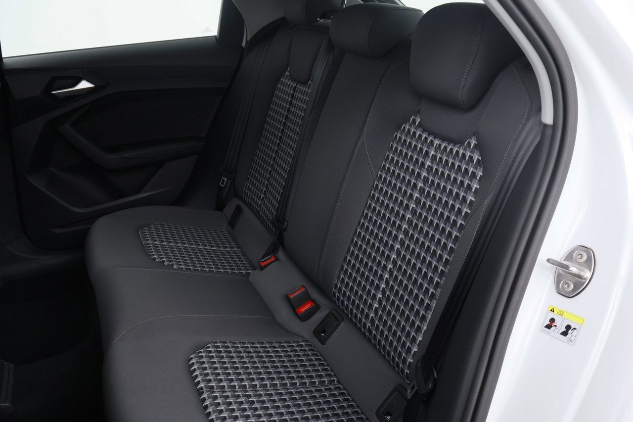 Audi A1 Sportback — photo 31