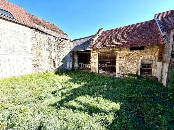 Corps de ferme a renover entierement !