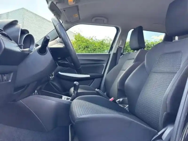 Suzuki Swift 1.0 boosterjet 111ch privilège — photo 7