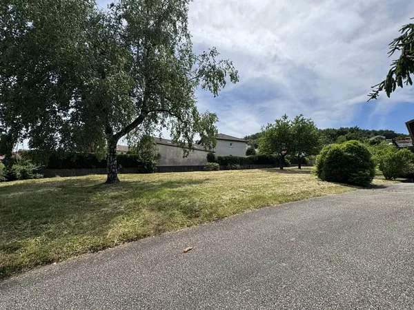 Terrain à bâtir Vente Saint-Priest-en-Jarez   114000€