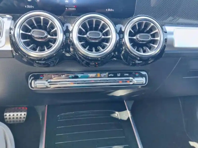 Mercedes Glb 200 d 8g-dct — photo 90