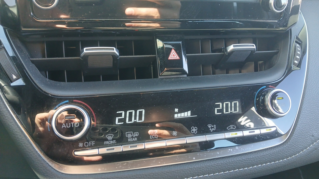 Toyota Corolla Touring Sports Pro Hybride 184h — photo 21