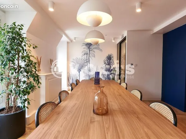 Bureau 234 m²