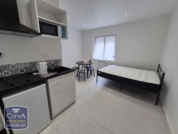 STUDIO MEUBLE TOUTES CHARGES COMPRISES