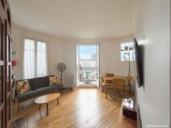 Montmartre - Lamarck-Caulaincourt - 2 pièces avec balcon - Vue dégagée - Lumineux et calme