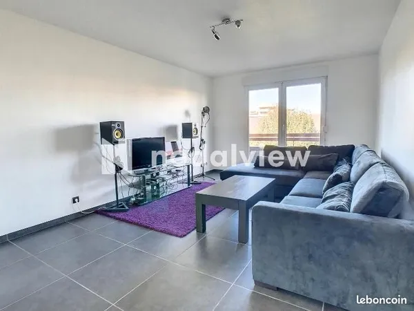 Jolie T2 51 M2 centre ville