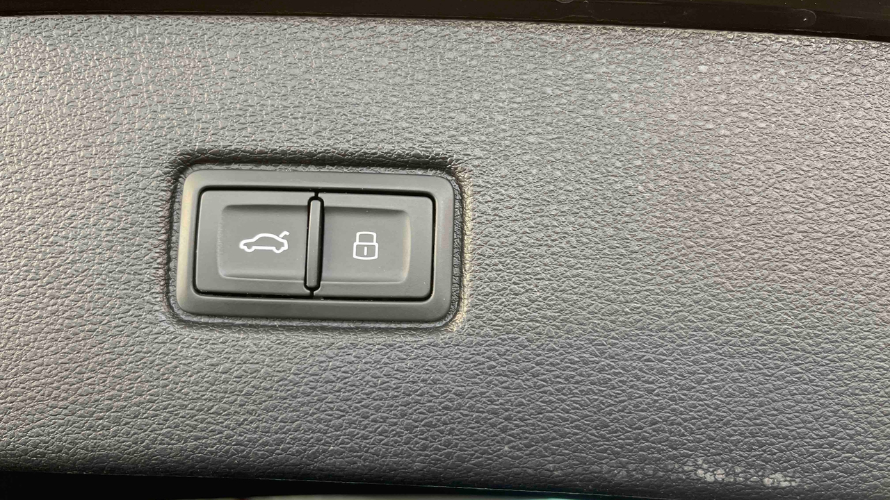 Audi Q7 60 TFSI e 462 Tiptronic 8 Quattro — photo 25