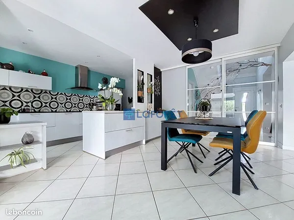 Maison 6 pièces 130 m²
