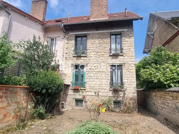 Maison Saint Ouen L Aumone 7 pièce(s) 114 m2