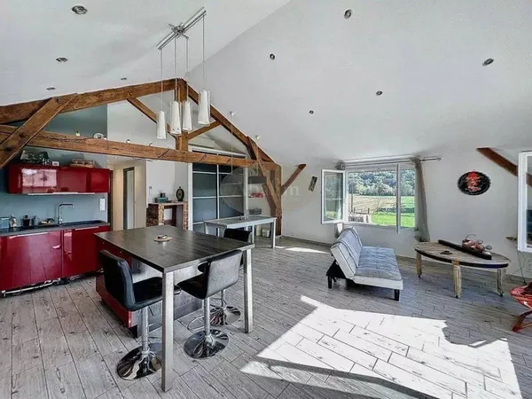 Maison 10 pièces 300 m²
