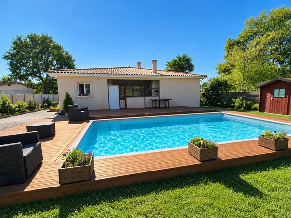 Maison familiale avec piscine et beaux volumes