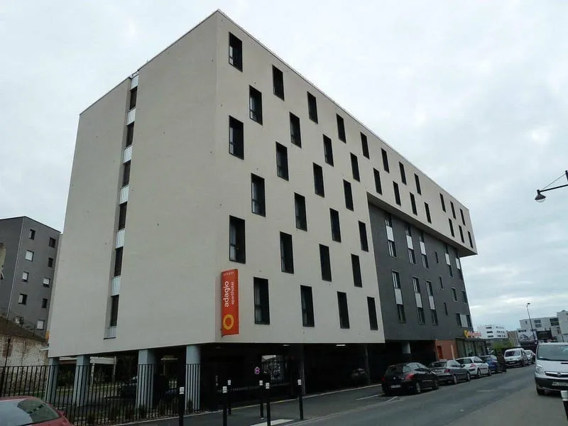 Photo 1