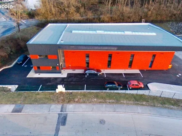 Local d'activité 2 888 m²