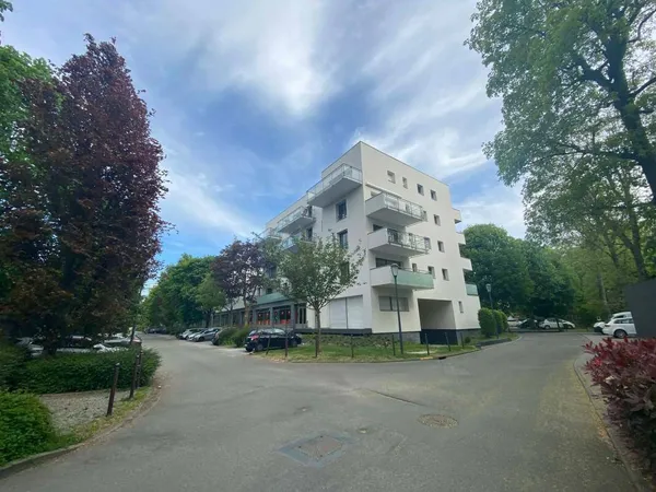 Bureaux 147 m²
