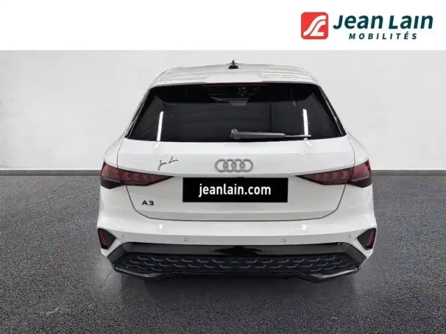 Audi A3 sportback tfsi e hybride rechargeable 204 s tronic 6 — photo 6