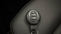 Mini Mini Cooper 136ch Edition Premium BVA7 — photo 16