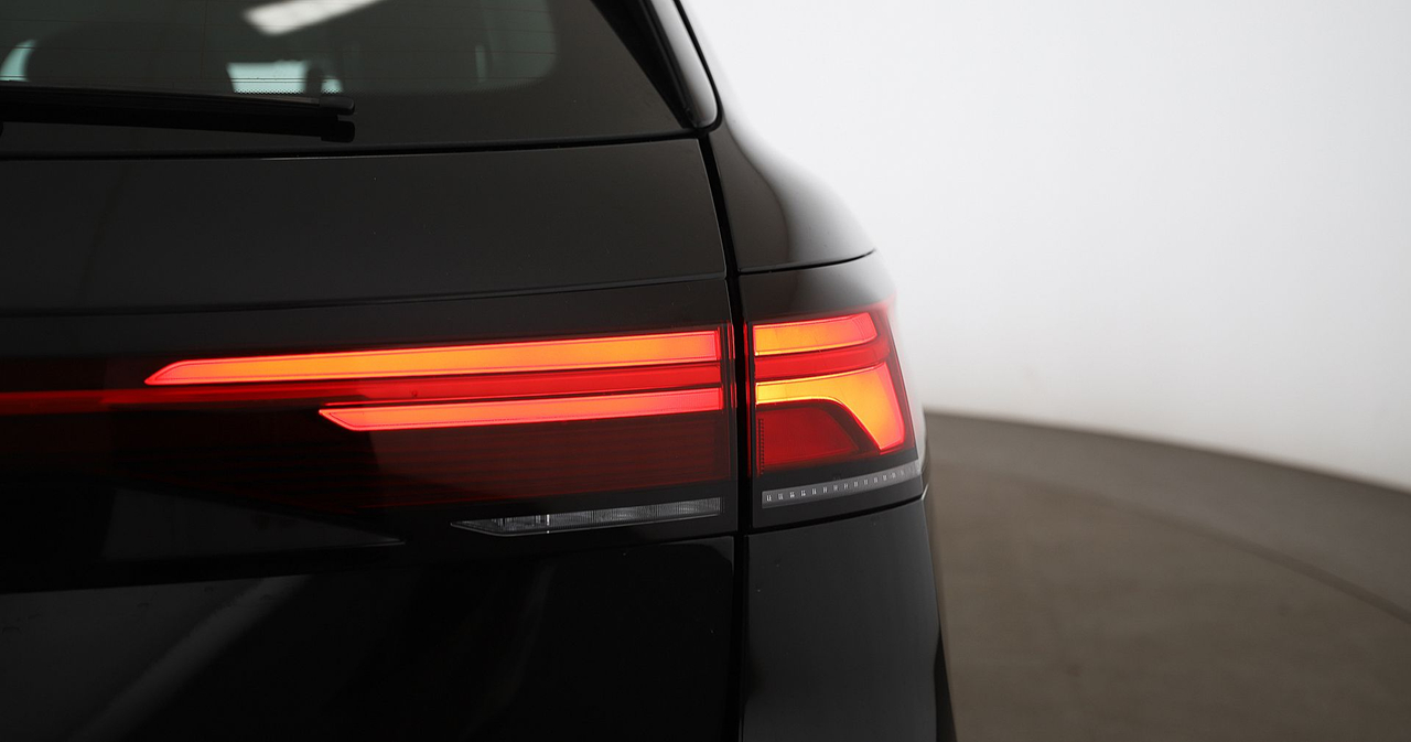 Volkswagen Passat — photo 14