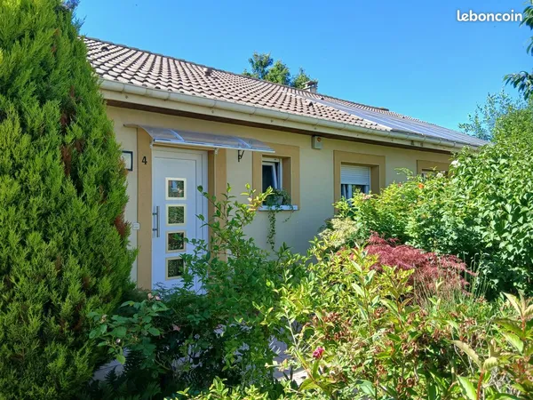 Maison de plain-pied à Maizières-lès-Metz : espace, lumière et jardin sans vis-à-vis