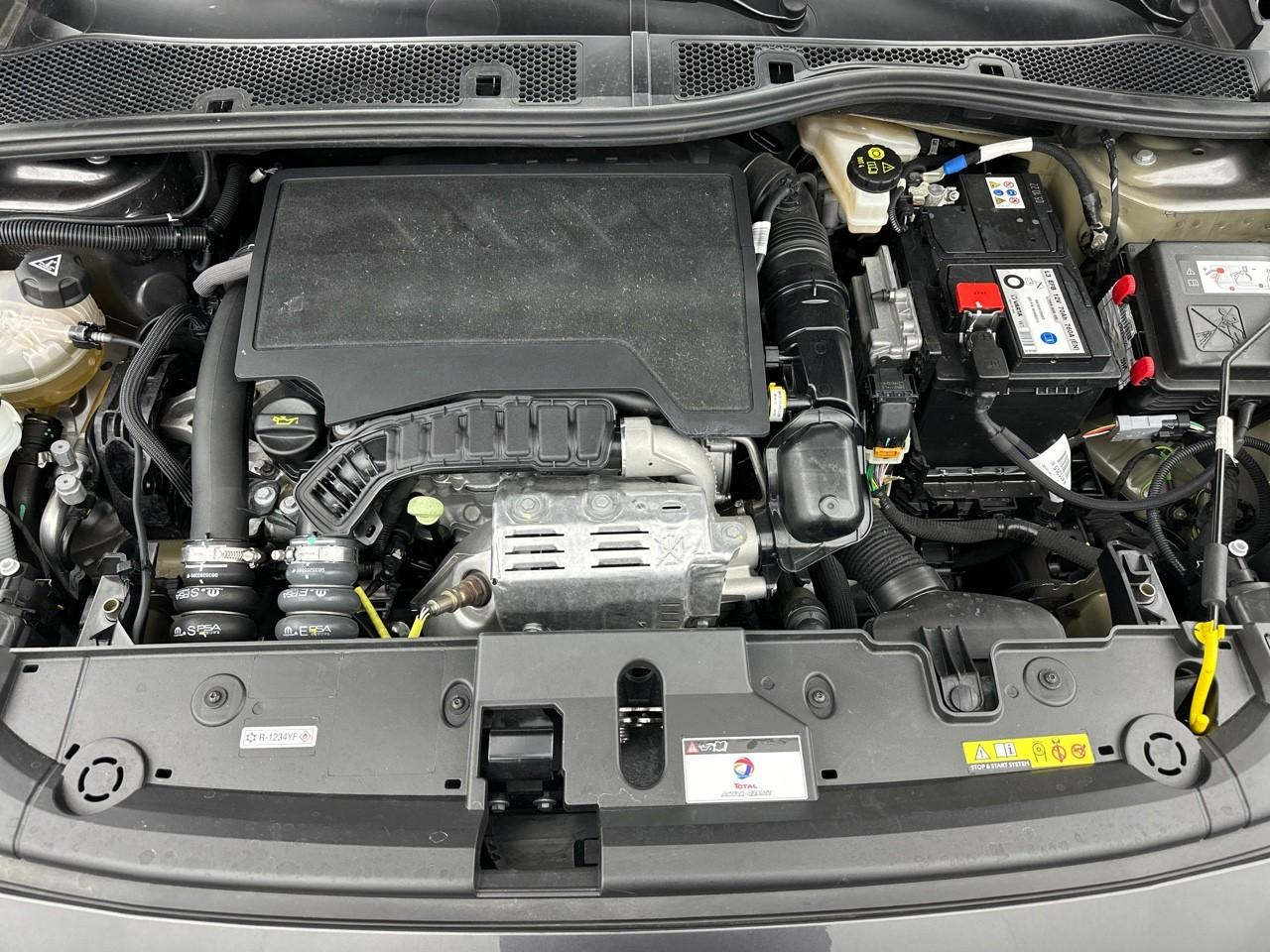 Peugeot 208 puretech 100 s&s bvm6 allure — photo 13