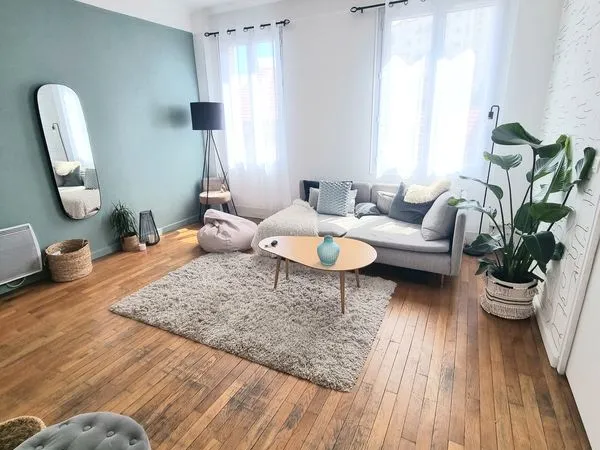 Colocation FILLE : Metro 4 à 2Min à pied & RERB - Loyer tout inclus