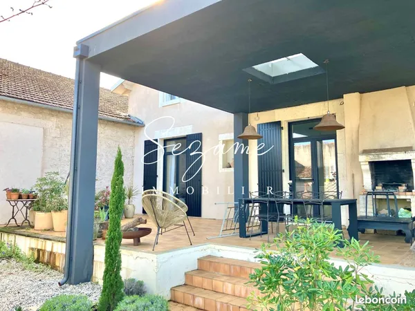 Angoulême Sud - 5 min du centre ville - Très Belle Maison F6 Années 30, jardin, piscine, garages