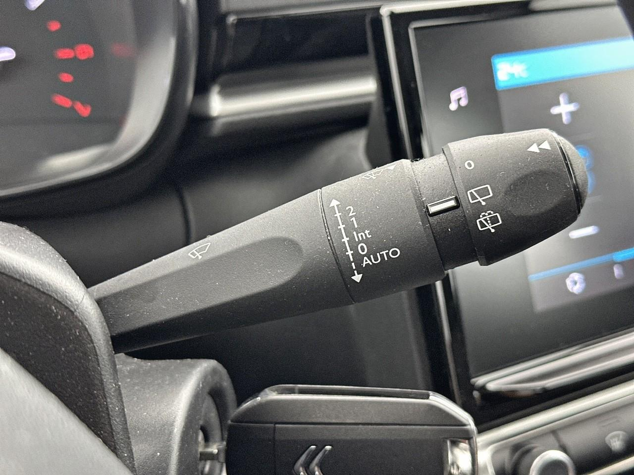Citroën C3 puretech 83 ch bvm5 plus — photo 18