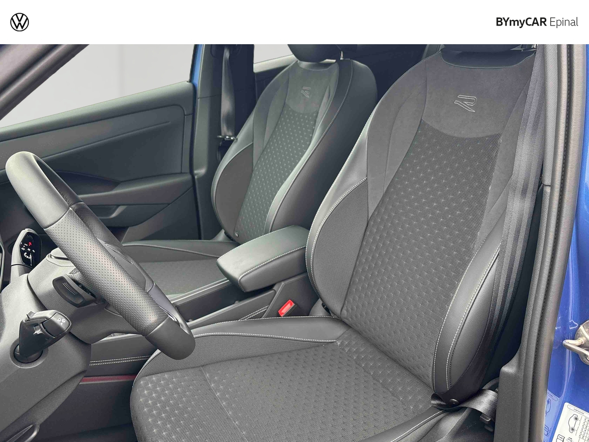 Volkswagen T-Roc 1.5 eTSI EVO2 Hybrid 150 ch DSG7 — photo 11