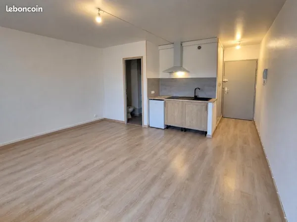 Studio 1 pièce 21 m²