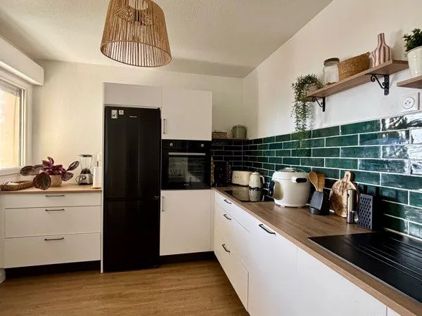 Appartement T3 de 64m² - Vue campagne & Piscine