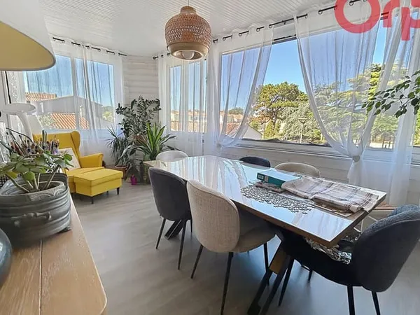 Maison 6 pièces 200 m²