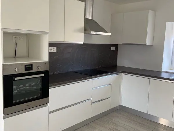 Appartement rénové 61 m² - 2 chambres - Parking privé - Audincourt