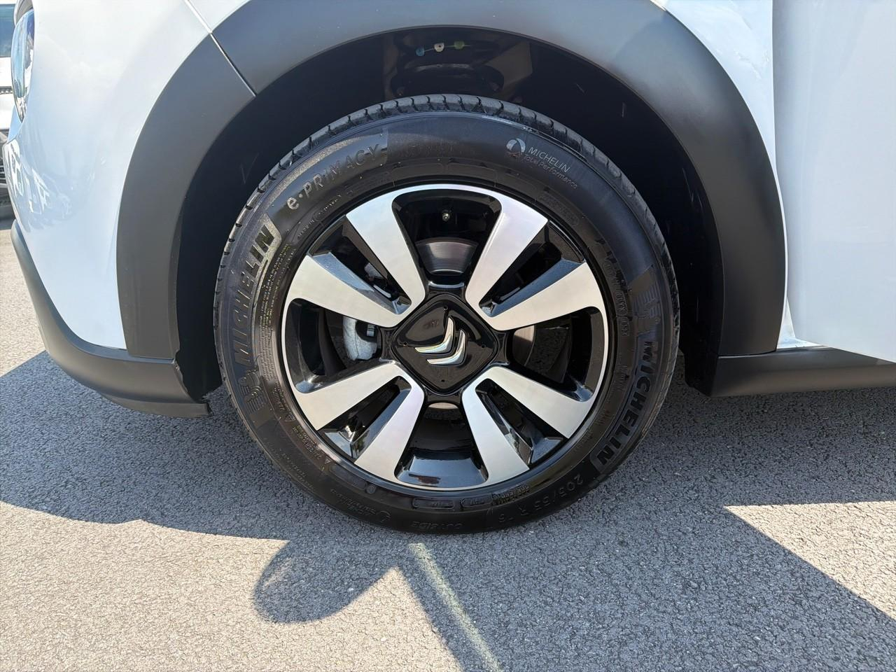 Citroën C3 1.2 puretech 83ch s&s max — photo 11